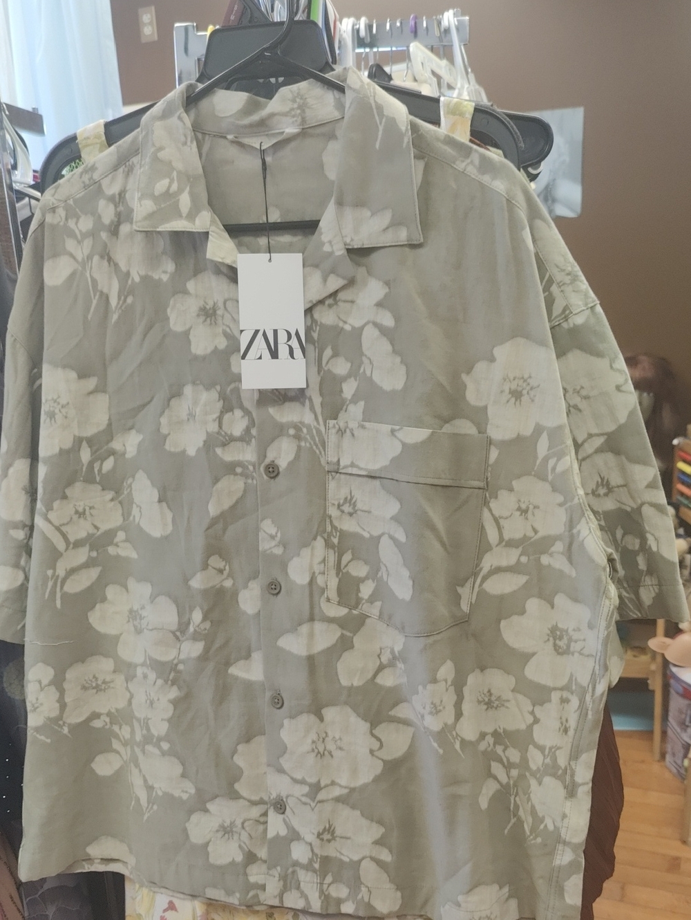 ZARA Olive Green Floral Short-Sleeve Button-Up Shirt